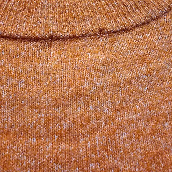 H&M Women's Orange Knit Sweater Crewneck Long Sleeve S Polyester & Acrylic Blend - Picture 6 of 8